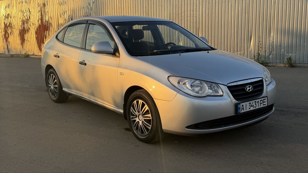 Hyndai Elantra 1.6 avtomat