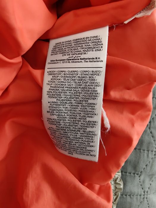 Пуховик Nike оригинал