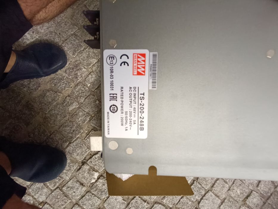 Conversor de 48V para 230v 200w