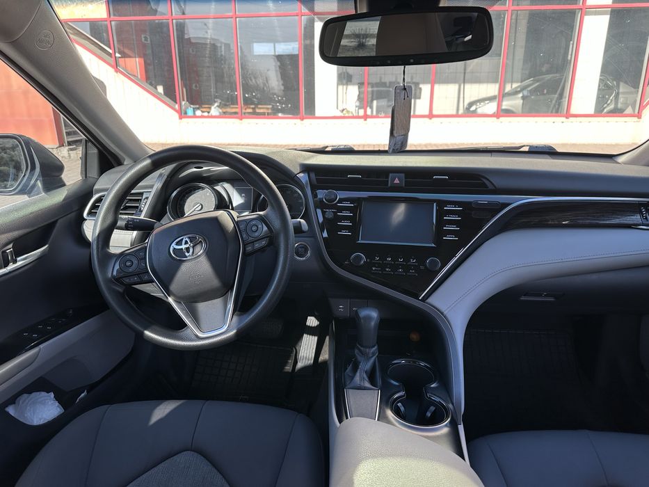 Toyota Camry 70 2018