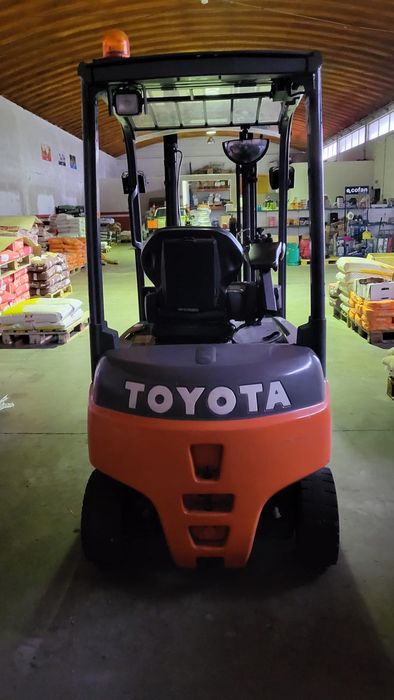 Empilhador Elétrico