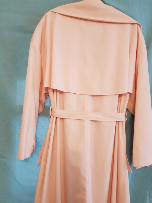 Różowy płaszcz Mody Polskiej vintage