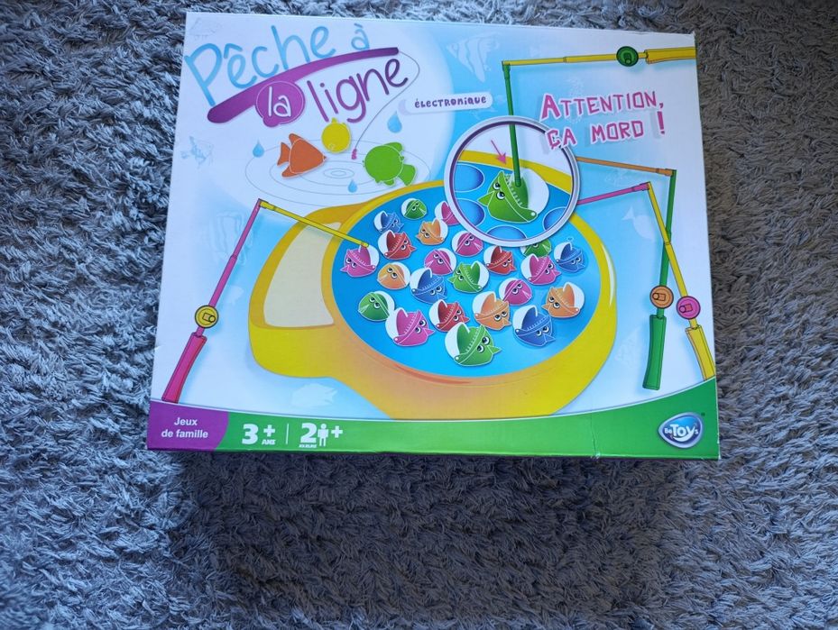 Jogo de pesca para criança