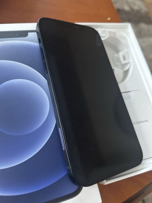 Iphone 12 czarny 64 GB