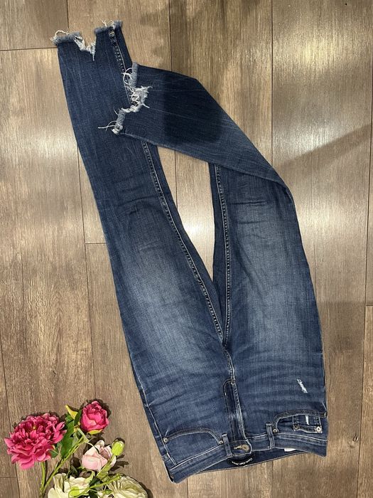 Jeansy Calvin klein s wyprzedaz