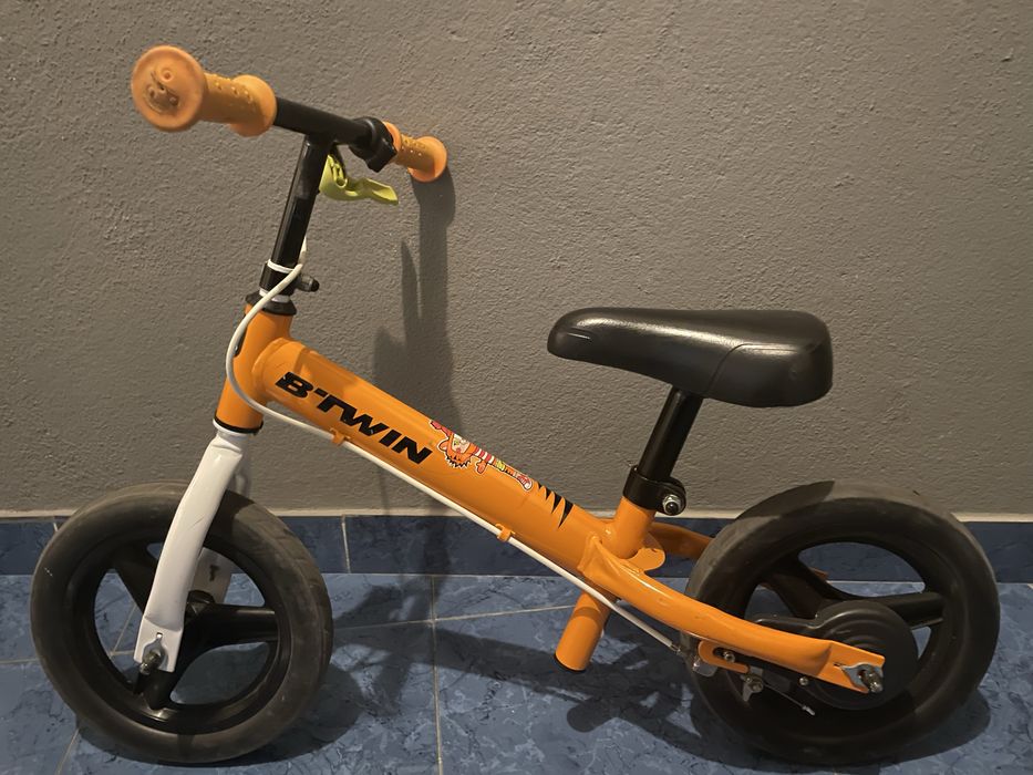 Bicicleta aprendizagem crianca