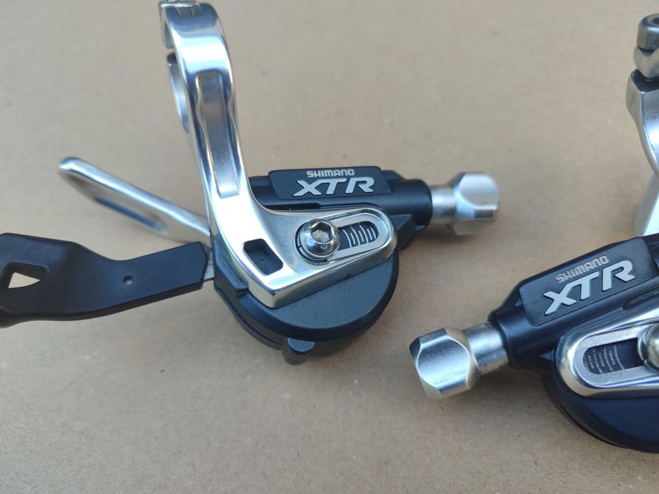 Manetki Shimano XTR SL-M970-A 3x9spd.