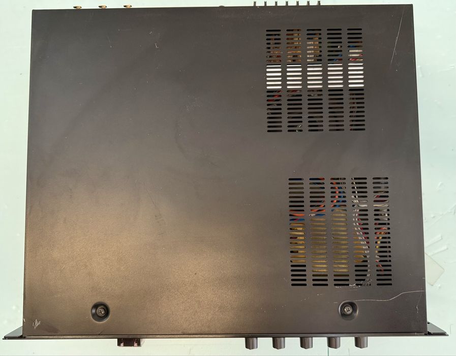 Amplificador TOA - VM-3240VA