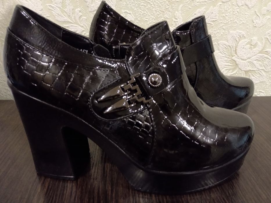 Жіночі туфлі р.38 280 грн.