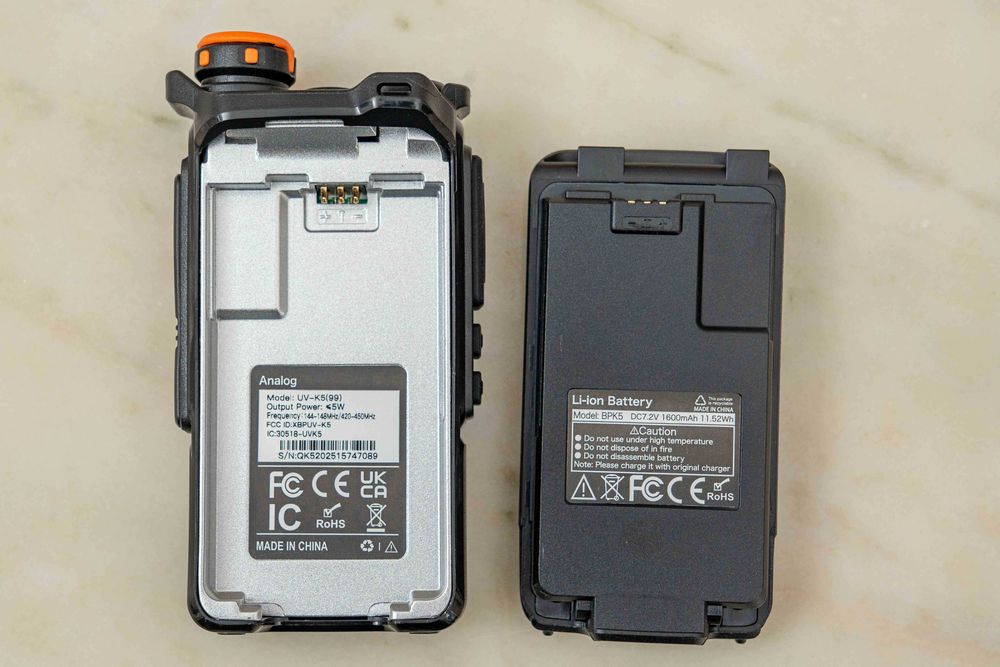 walkie talkie Quansheng UV-K5(8) novo na embalagem.