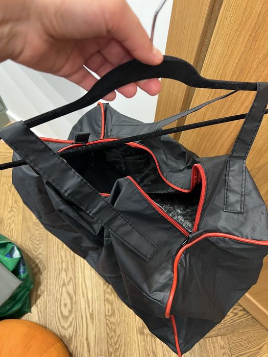 Duża torba podróżna czarna sportowa na siłownię