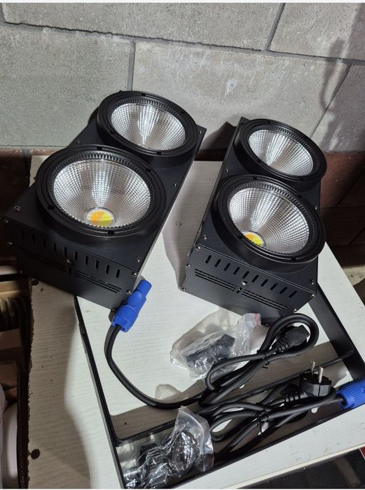 Blinder 2x100 wat beam led par rcf dynacord