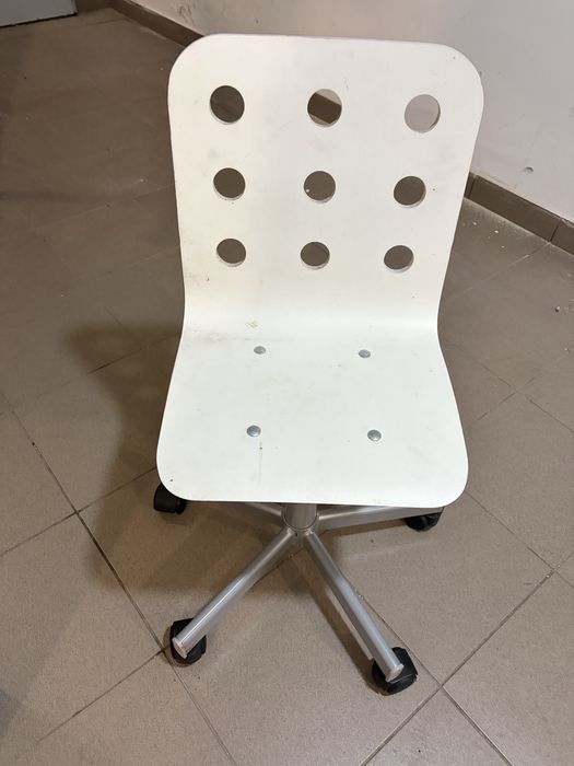 Krzeslo dzieciece do biurka