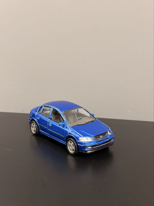 Welly opel astra G notch and hatchback