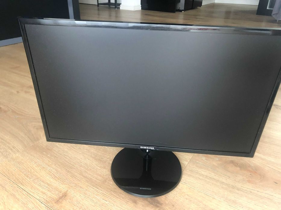 Monitor Samsung 24 cale, Fv 23%