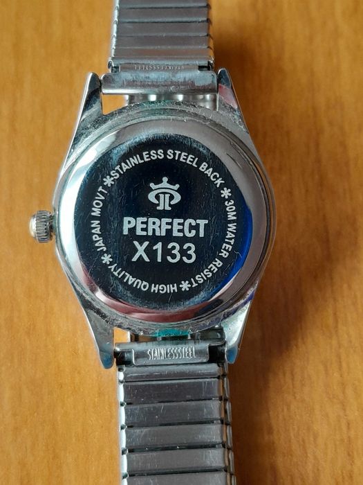 Zegarek damski PERFECT srebrny na branzolecie