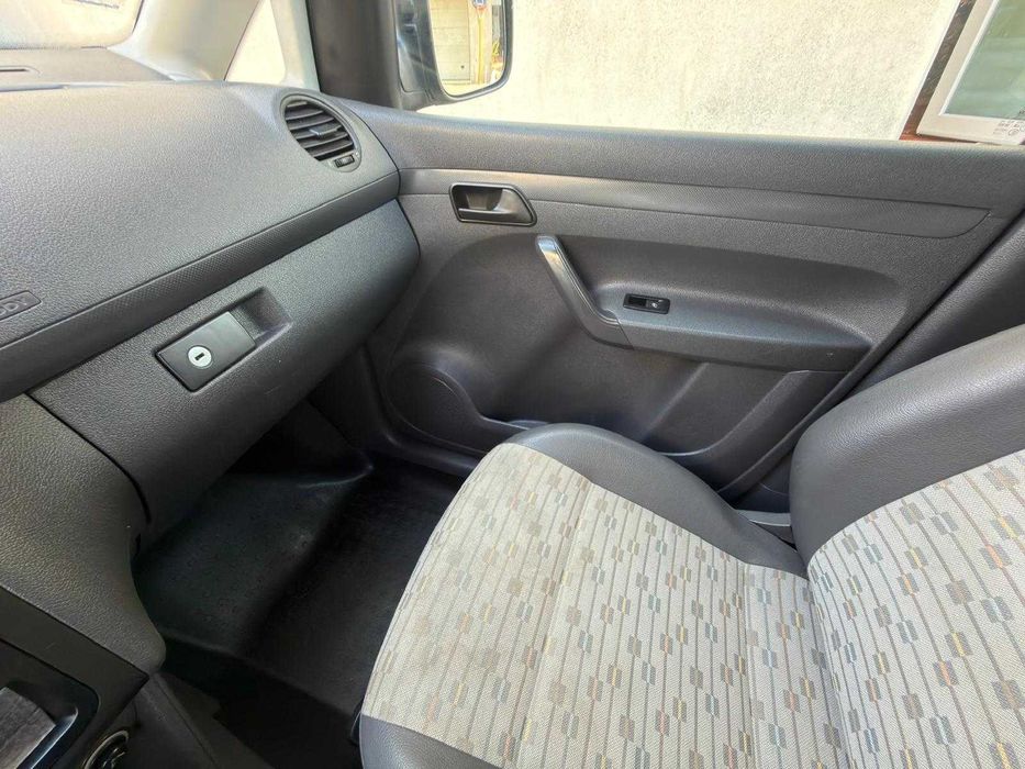 VW Caddy 1.6 TDI Como nova