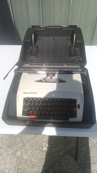 Máquina escrever antiga