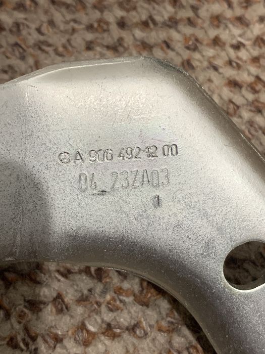 Кронштейн труби Спринтер 906