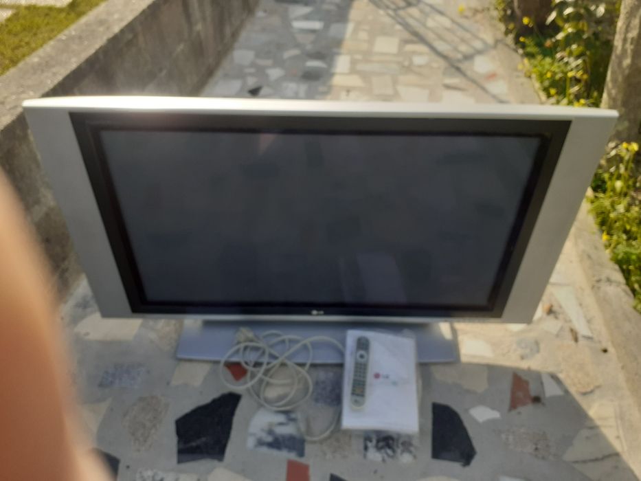 Plasma de 42" sendo 1,08m MODELO RZ-42PX11