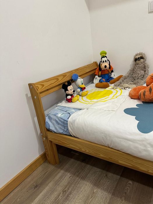 Cama solteiro IKEA