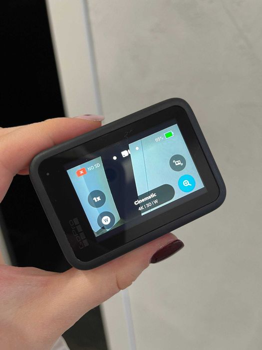 Екшн-камера GoPro Hero 9 з поплавком