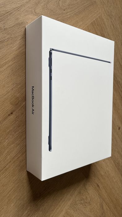 Pudełko opakowanie MacBook Air M4 13 cali 24/512GB
