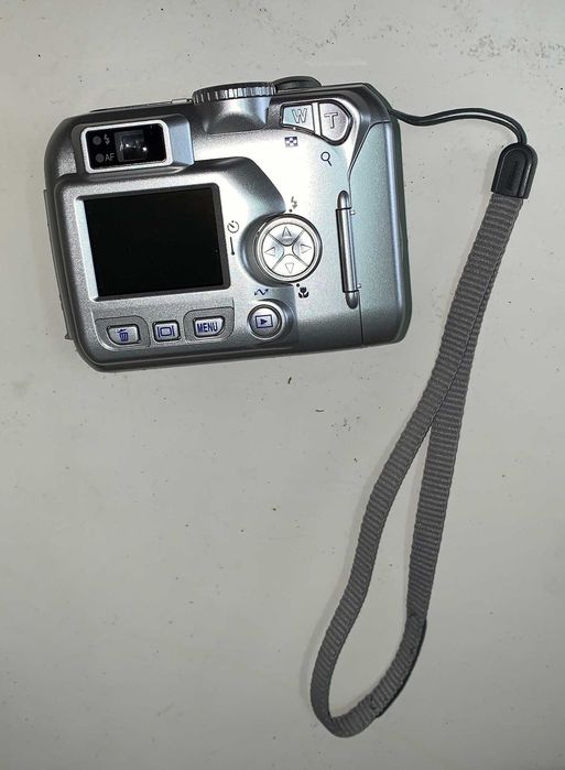 MÁQUINA FOTOGRÁFICA NIKON COOLPIX 3100