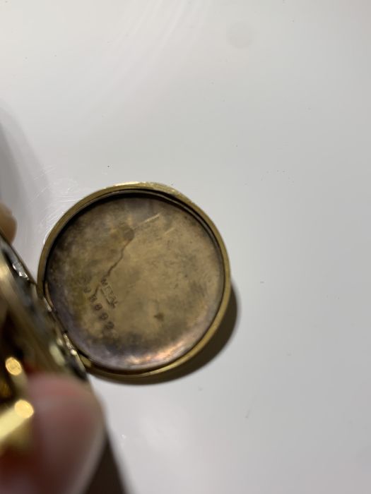 Relógio de mulher em brouche