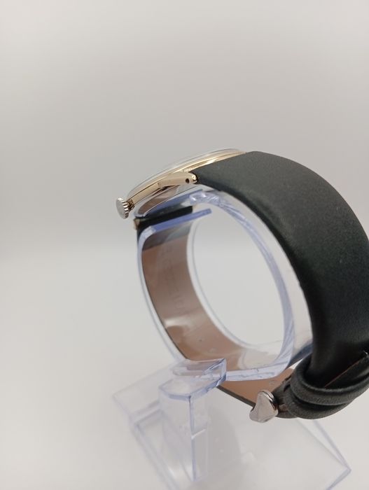 . . . . . . . . MOVADO® Cal.125. . . . . .        *unikat *(rok 1950)