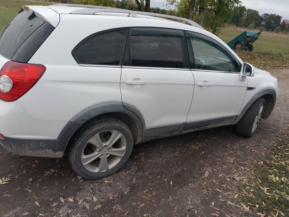 Продам автомобіль Chevrolet captiva