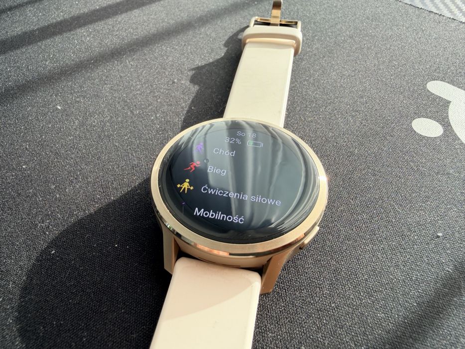 Garmin Venu 4 Gold  41mm.