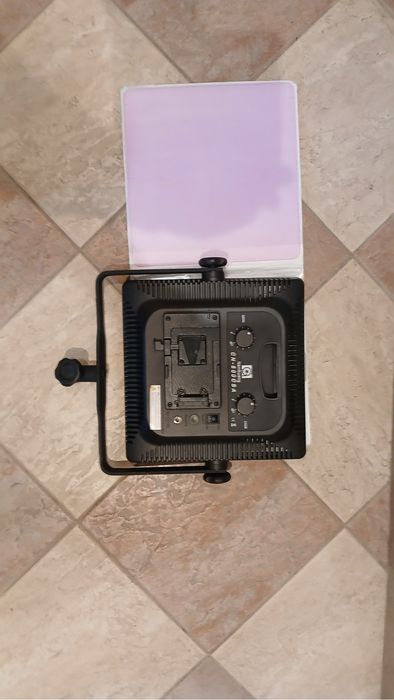 Lampa światła stałego Nan Guang CN-600 CSA