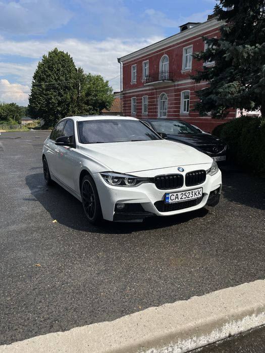 BMW 328i F30 2015 n26