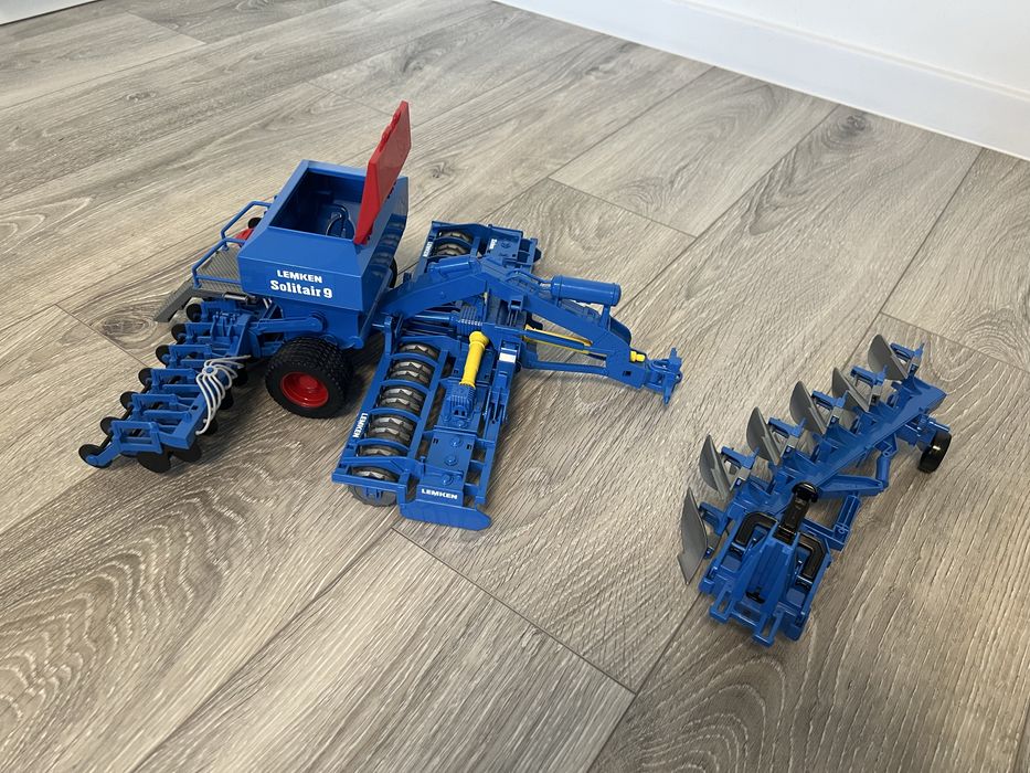Siewnik i pług obracalny LEMKEN- Bruder