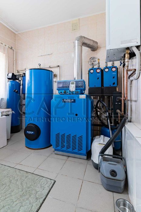 Продажа автономного дома с бассейном, Иванковичи, ГАЗ, ГЕНЕРАТОР