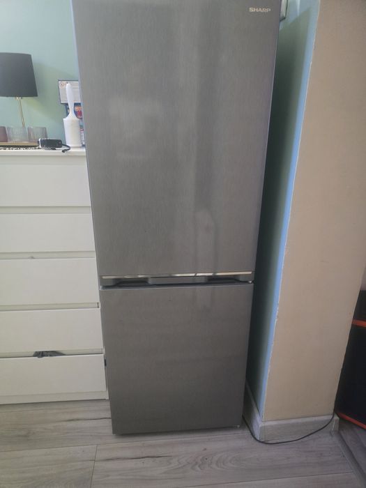 Lodowka  marki Sharp