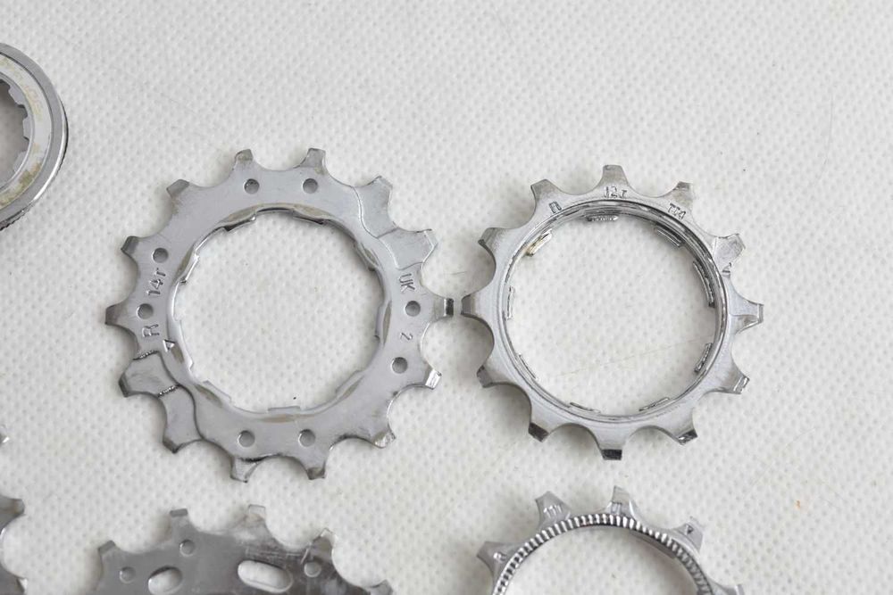 kaseta SHIMANO DEORE XT cs-m737 ! 8s ! 11-28z !