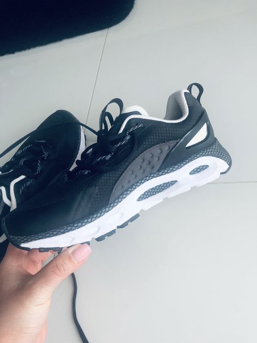 Sneakersy Under Armour 39 r