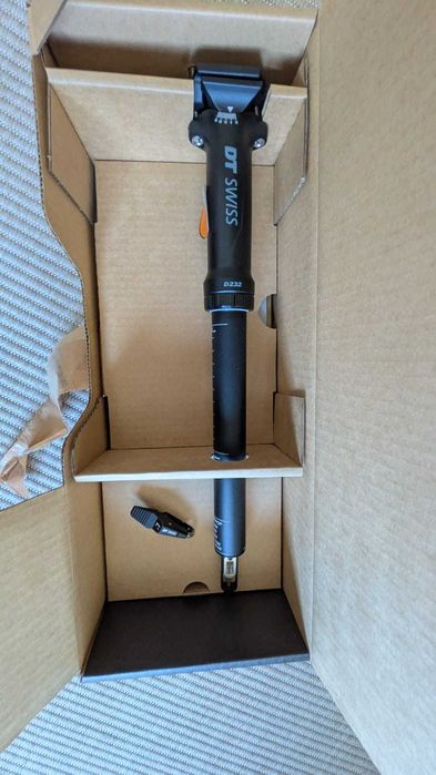 Espigão de Selim Telescópico DT Swiss D232 27.2mm (60mm) + Comando Incluído