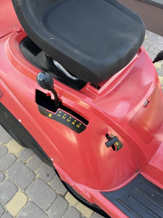 Kosiarka traktorek Honda Castel Garden