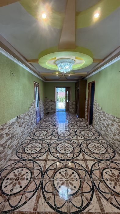 Будинок з ремонтом у Турка | 275 м² | 30 соток | заходь і живи