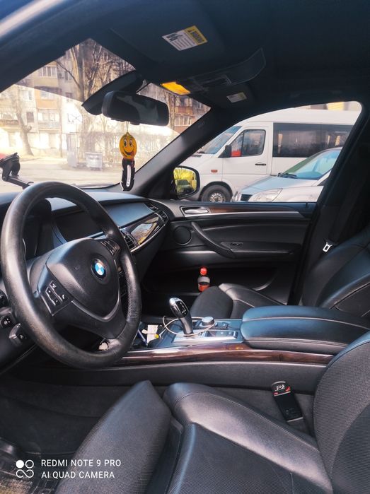 Срочно продам BMW x 5 e70  газ/бензин  в идеальном состоянии