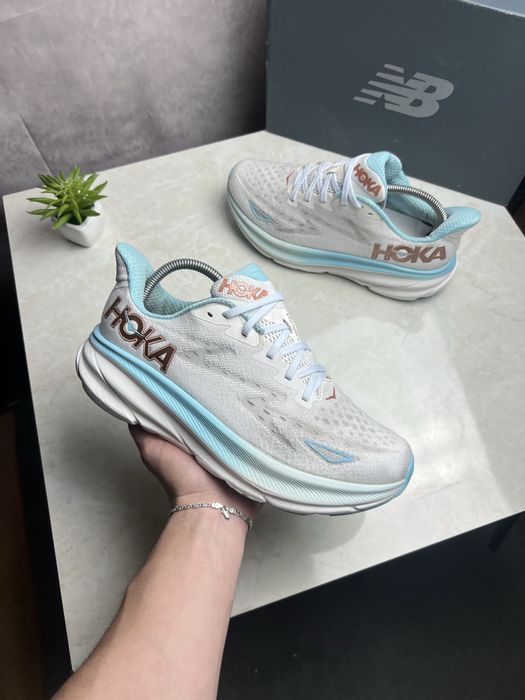 Кросівки Hoka Clifton 9 Розмір 42.5 Original Взуття