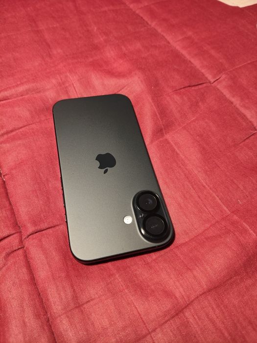 Iphone 16 - 128GB - eSIM