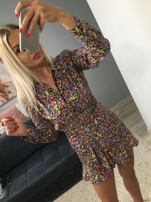 Kompet w kwiaty zara spodnica plus bluzka r 36