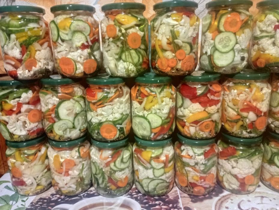 Domowe przetwory, domowe salatki,naturalne Eko soki,dżemy, prezent