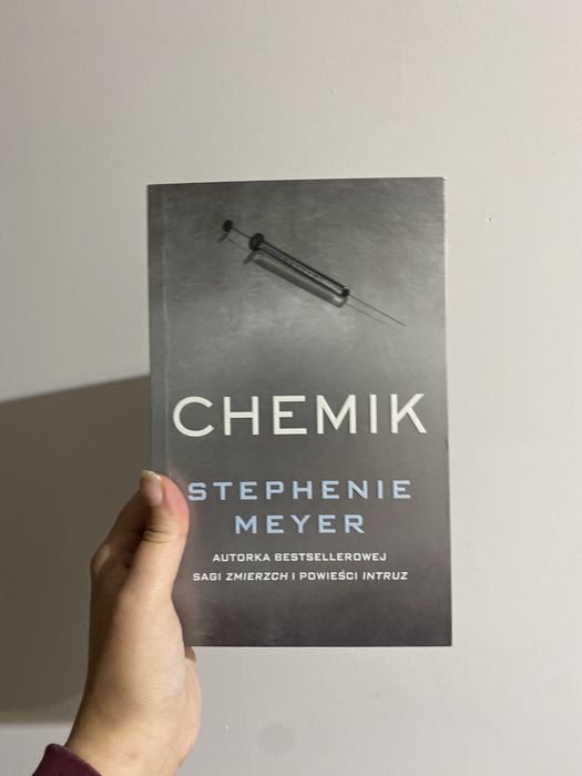 Chemik- Stephenie Meyer