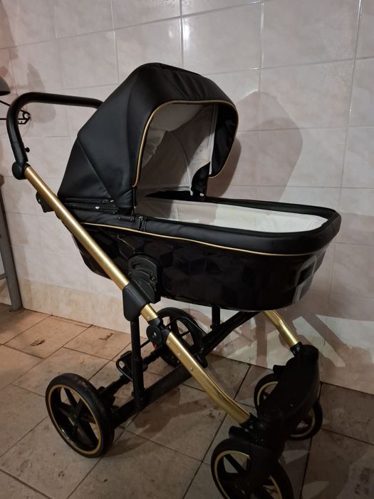 Коляска демисезонная  трансформер