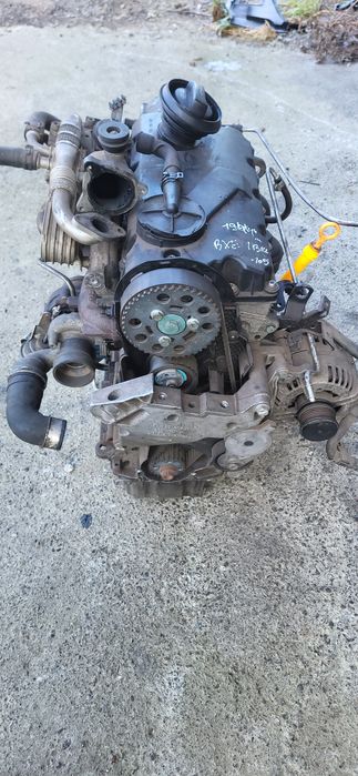 Silnik Słupek BKC BXE Touran A38P Leon 2  przebieg 194 Tys